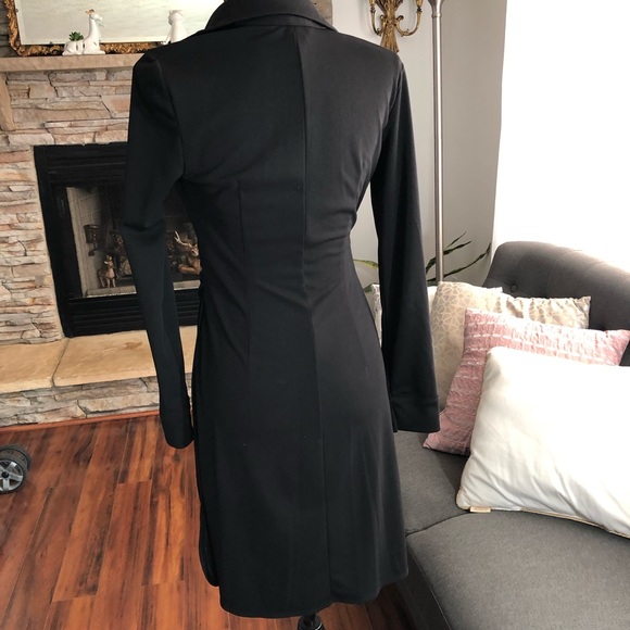 Express dress long sleeve. - Picture 4 of 6